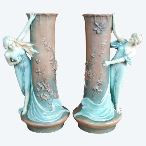 Coppia Di Vasi In Stile Liberty.  In terracotta smaltata firmata BB Bernard Bloch