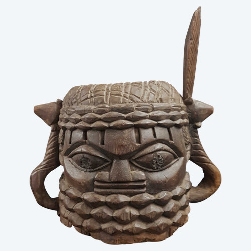 Uhunmwun Elao Head, Edo People, Nigeria