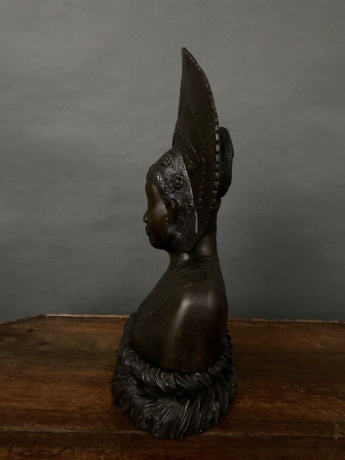 Balinese Indochinese dancer bust bronze peacock wheel crown