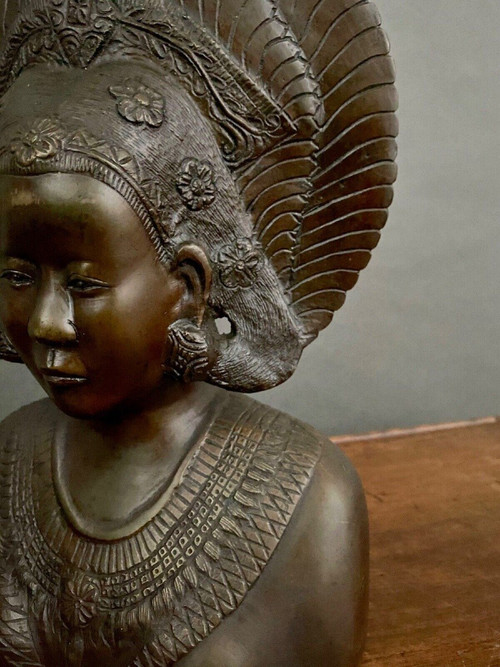 Balinese Indochinese dancer bust bronze peacock wheel crown