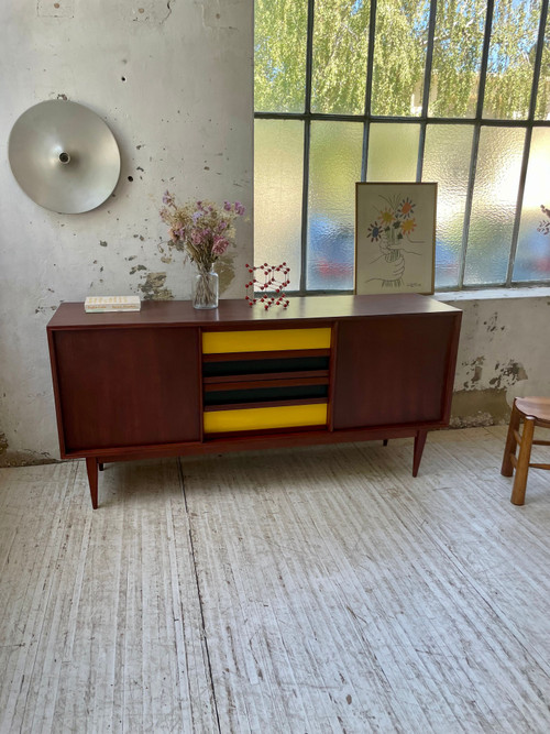 Credenza modernista scandinava in teak con 4 cassetti