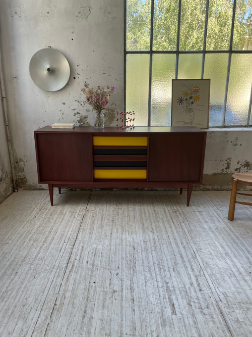 Credenza modernista scandinava in teak con 4 cassetti