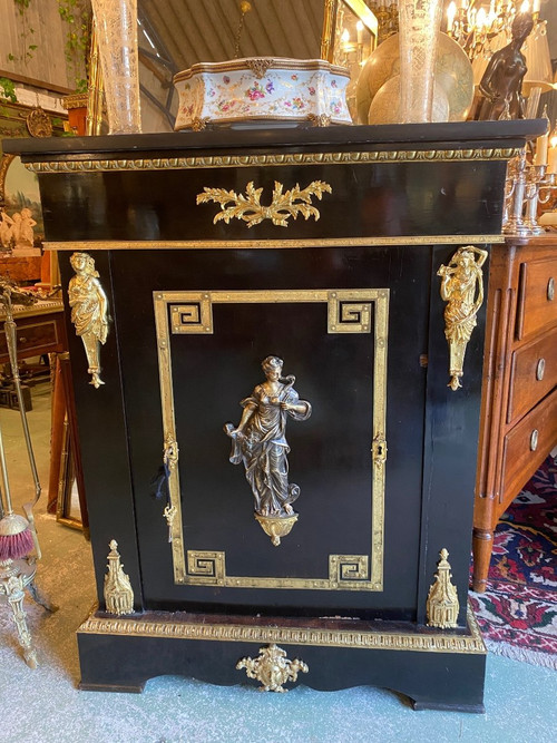 Napoleon III. Epoche Stützmöbel Aus Geschwärztem Holz Und Vergoldeten Bronzen XIX.