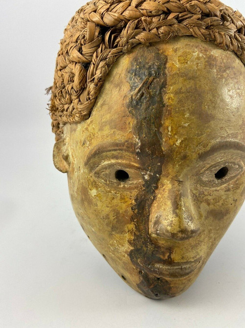 Maschera in legno intagliato e vimini intrecciato 1930 Africa bella patina
