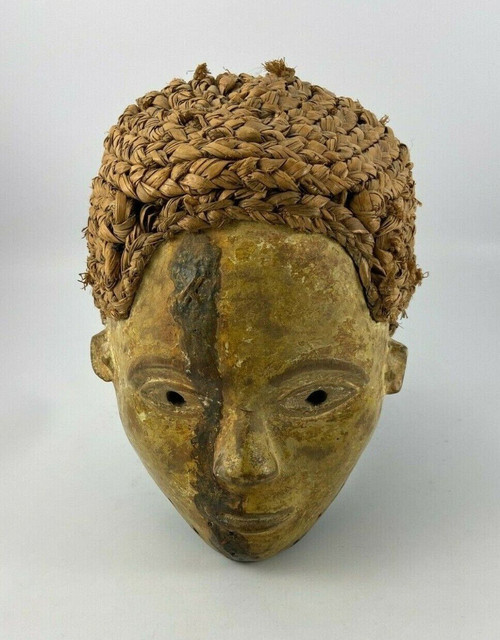 Maschera in legno intagliato e vimini intrecciato 1930 Africa bella patina