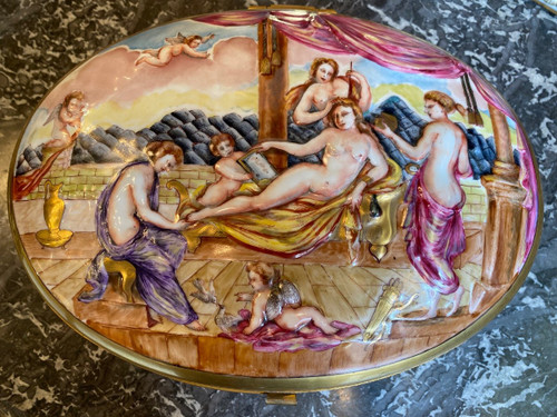 Große Ovale Dose / Box aus Capodimonte Porzellan, 19. Jahrhundert, Szene von Menschen