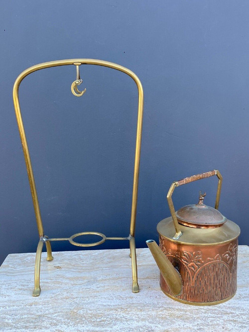 Samovar Art Nouveau Arts and Crafts 1900 laiton et cuivre