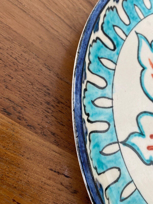 Mid-20th century Iznik dish with floral monogram decoration