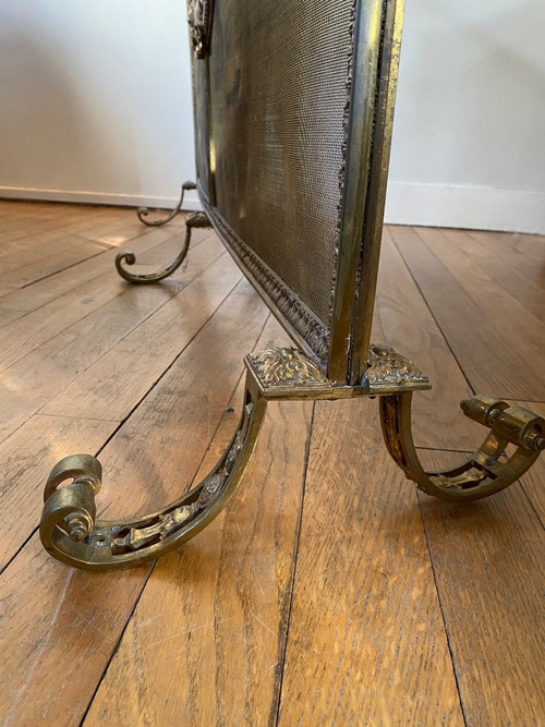 Large Louis XVI Style Bronze Fire Screen from the 19th Century for a Large Fireplace