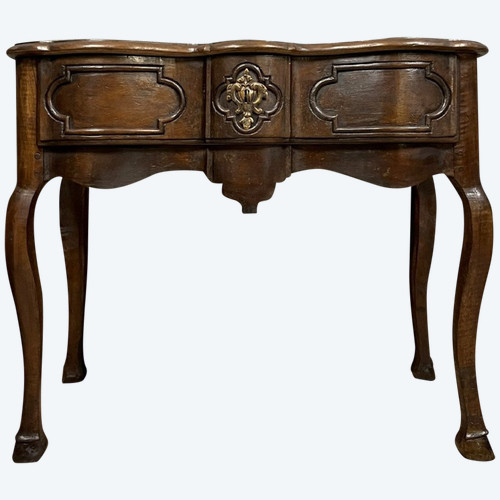 Lyonnaise game console from the Louis XV period with crossbow facade circa 1750