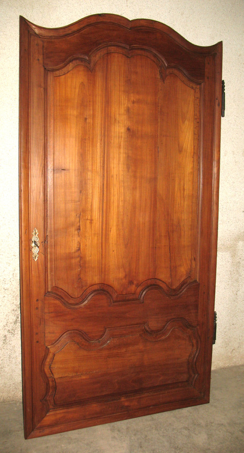 Porta in legno modanato in stile Luigi XIV in ciliegio, fine XVIII secolo 