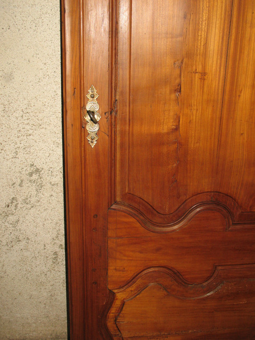 Porta in legno modanato in stile Luigi XIV in ciliegio, fine XVIII secolo 