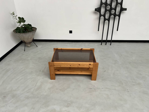 Table basse en pin des années 80