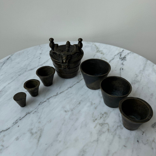 Pile de poids de Nuremberg en bronze XIXe