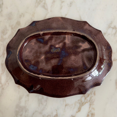 Barbotine dish decorated with shells and Palissy lizard