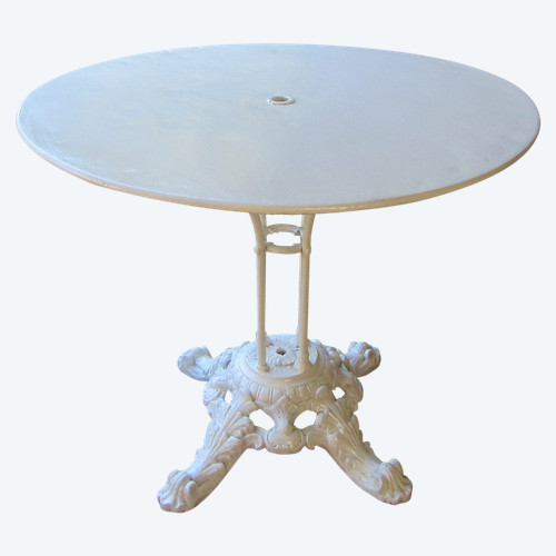 Garden table
