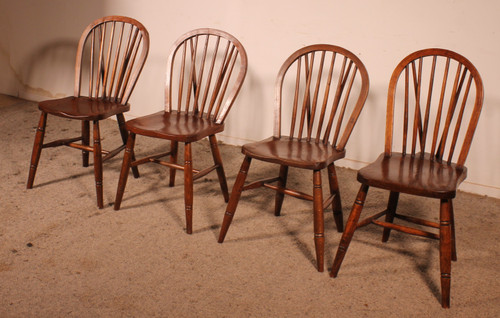 Série De 4 Chaises Windsor Du 19° Siècle