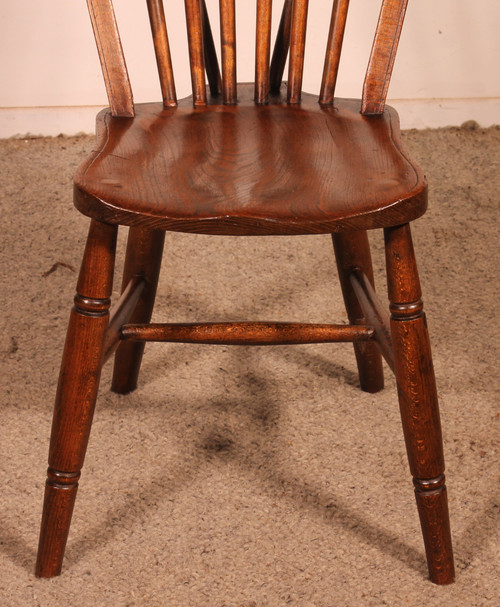 Série De 4 Chaises Windsor Du 19° Siècle