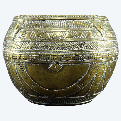 India, Early 20th Century, Dokhra Tribal Art, Brass Bowl Geometric Patterns, Rice Measure.