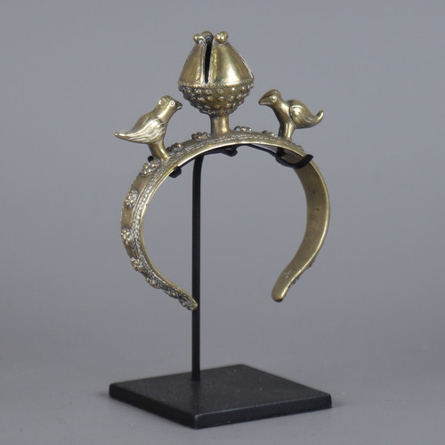 Bracciale con uccello e campana - Timor, Indonesia