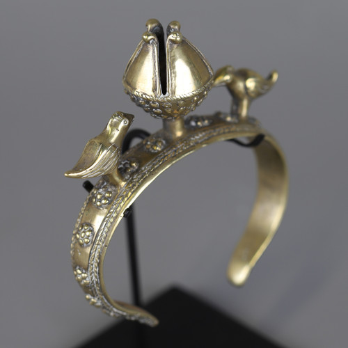 Bracciale con uccello e campana - Timor, Indonesia