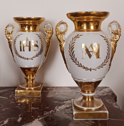 Paris, Restoration period, Louis-Philippe - pair of porcelain vases - religiosa