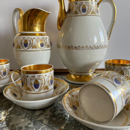 Parigi, periodo Impero, Restauro - Servizio da tè e caffè in porcellana - 6 pezzi