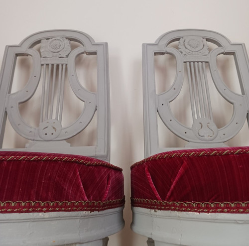France, Louis XVI period - pair of lyre chairs, relacquered and maddered silk velvet