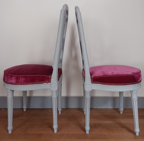 France, Louis XVI period - pair of lyre chairs, relacquered and maddered silk velvet