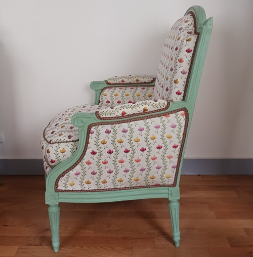 Rhône Valley, Louis XVI period - ample bergère à la reine - restored, Lelièvre silk