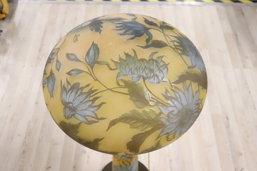 High Table Lamp in Cameo Art Glass