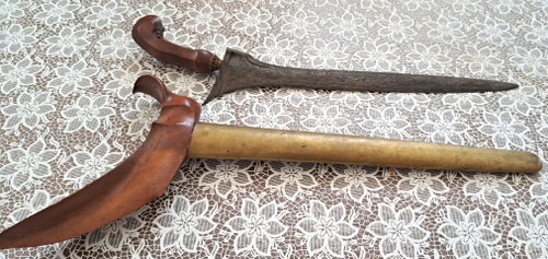 Antique (circa 1900) Sunggingan keris / Indonesian kris