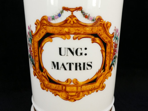 Porcelain PHARMACIE jar from PARIS "FONTEMOING & PEIGNEY" UNG : MATRIS