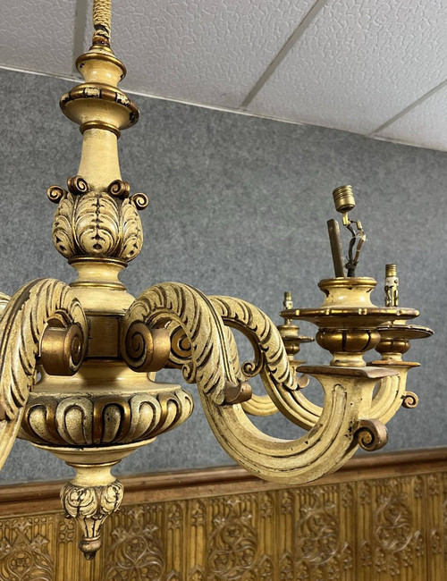 Louis XV style Venetian chandelier in lacquered and gilded wood from the early 20th century