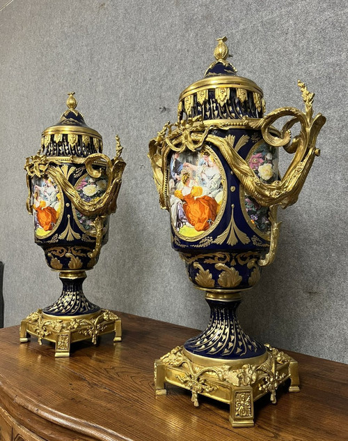 pair of Sèvres blue porcelain vases with gilt bronze mount circa mid 20th century