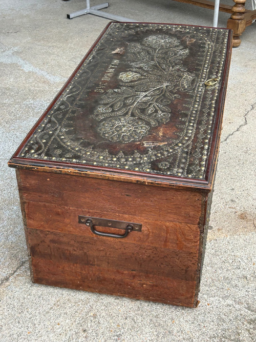 Baule - Coffre De Voyage Riche Decor Clouté Duc d'Antin XVIIIème Siècle
