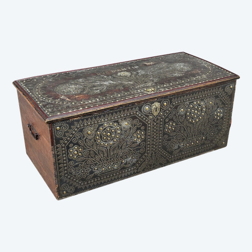 Baule - Coffre De Voyage Riche Decor Clouté Duc d'Antin XVIIIème Siècle