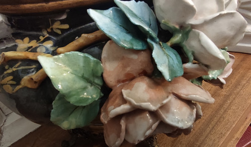 Antica fioriera in ceramica barbottina con ornamenti in bronzo
