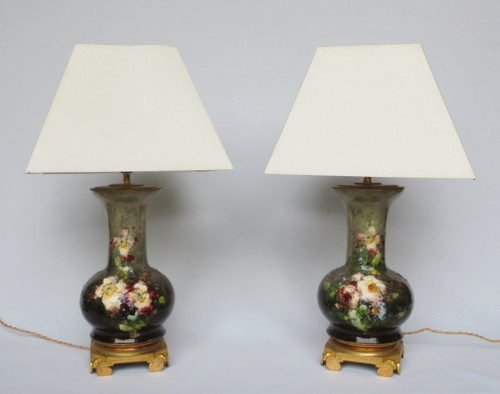 Coppia di lampade impressioniste in ceramica.  