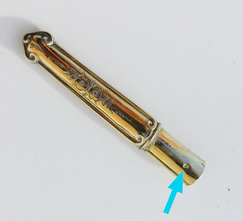 Napoleon III sewing set inlaid with heavens punch case gilt-edged needles
