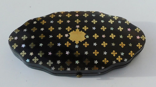 Napoleon III sewing set inlaid with heavens punch case gilt-edged needles