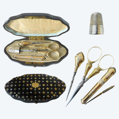 Napoleon III sewing set inlaid with heavens punch case gilt-edged needles