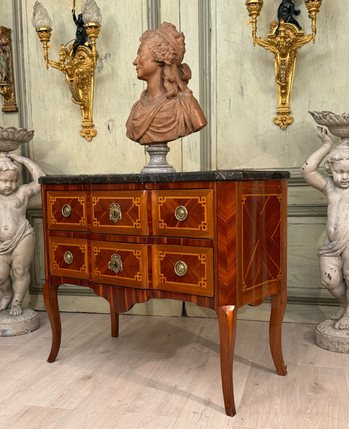 Cassettone di transizione intarsiato 1760 circa