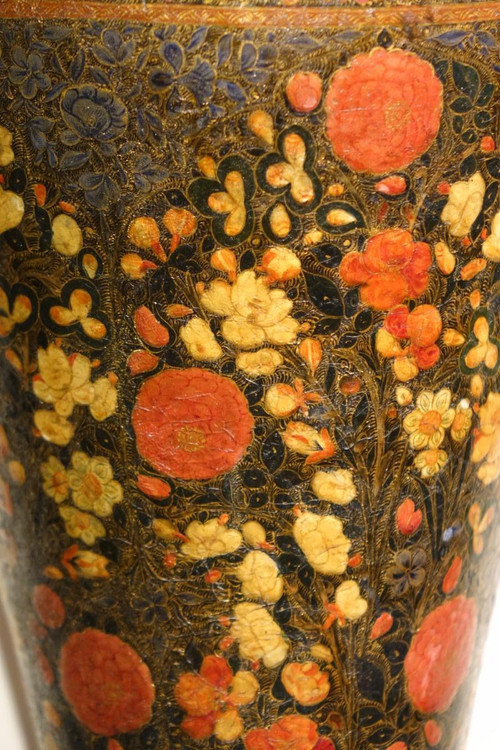 Vase laqué ,Cachemire,19e s.