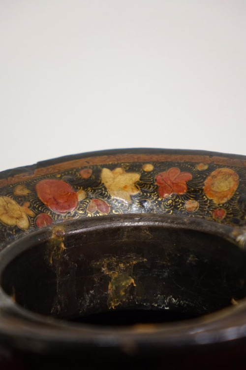 Vase laqué ,Cachemire,19e s.