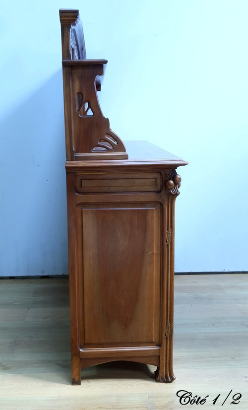 Beistelltisch aus Nussbaum, Jugendstil - 1900