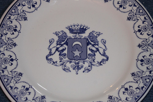 22 Gien earthenware dessert plates with Rouen coat of arms decor. 20th century Perfect condition