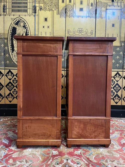 Paire de tables de chevets époque Art Déco dans le goût Louis Philippe
