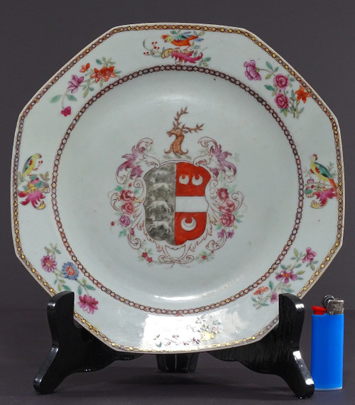 China, 18th Century, Period of the Reign of Emperor Qianlong (1736-1795), Porcelain Plate.