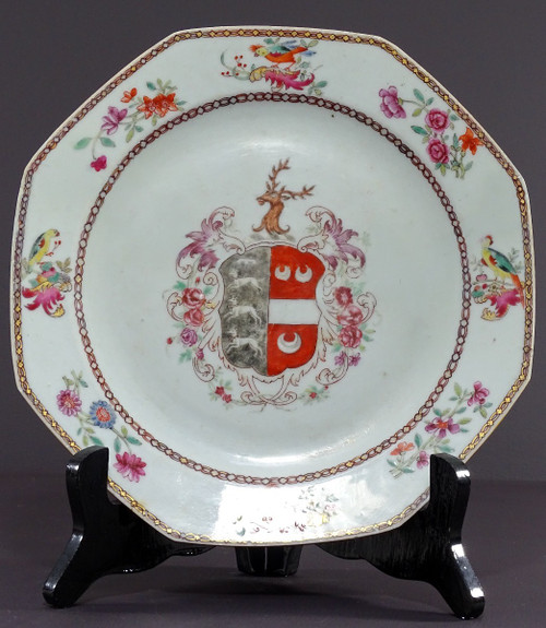 China, 18th Century, Period of the Reign of Emperor Qianlong (1736-1795), Porcelain Plate.